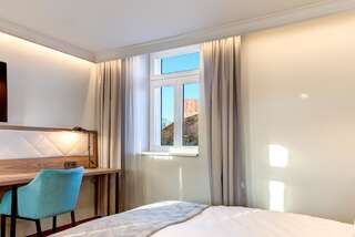 Отель Hotel Vilnia Вильнюс Улучшенный двухместный номер с 1 кроватью или 2 отдельными кроватями-6